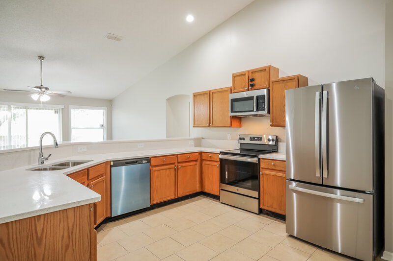 1,895/Mo, 2994 Golden Pond Blvd Orange Park, FL 32073 Kitchen View