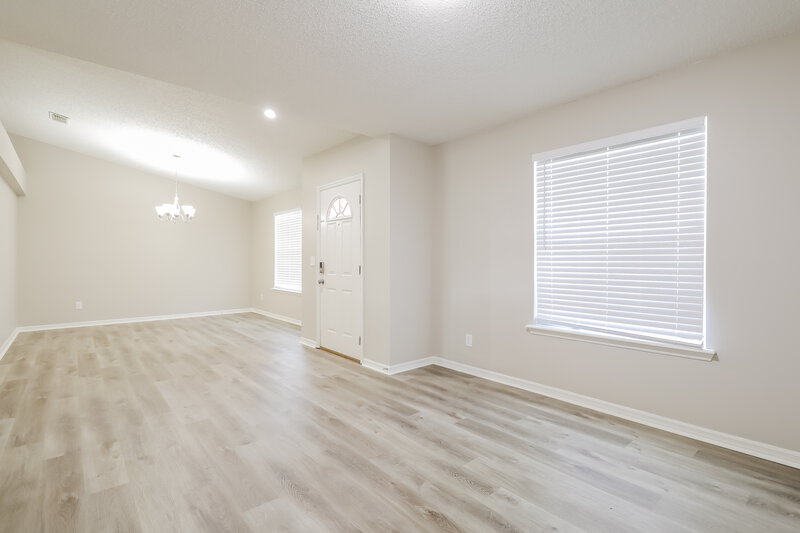 1,895/Mo, 2994 Golden Pond Blvd Orange Park, FL 32073 Sitting Room View