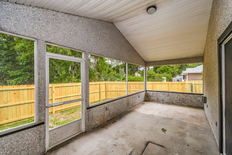 2,185/Mo, 6065 Winding Bridge Dr Jacksonville, FL 32277 Sun Room View