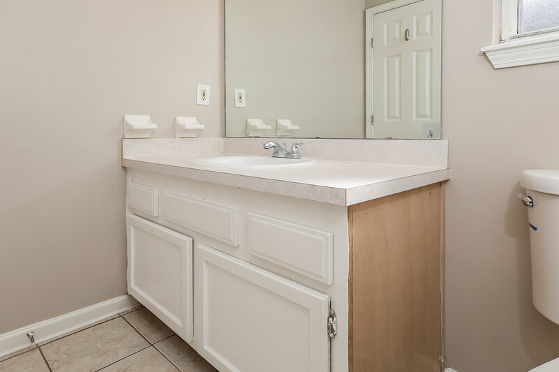 1,890/Mo, 5337 Lacy Jane Way Jacksonville, FL 32244 Main Bathroom View