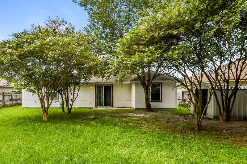 1,805/Mo, 5337 Lacy Jane Way Jacksonville, FL 32244 Rear View