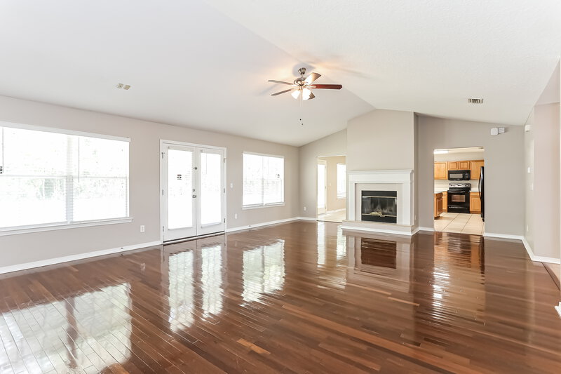 2,140/Mo, 1573 Guardian Ct Jacksonville, FL 32221 Living Room View 2