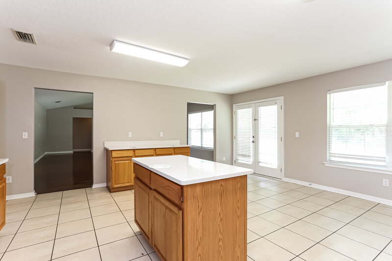 2,140/Mo, 1573 Guardian Ct Jacksonville, FL 32221 Kitchen View 2