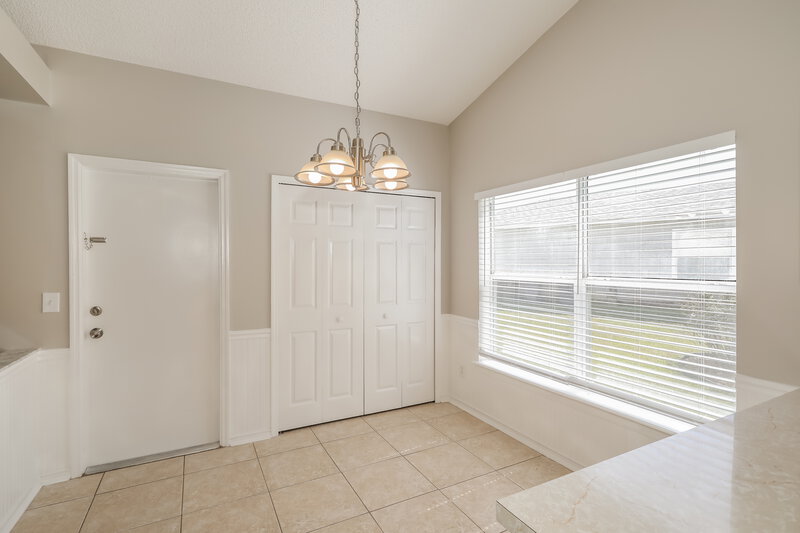 1,880/Mo, 1568 Saddlebrook Ln Jacksonville, FL 32221 Breakfast Nook View
