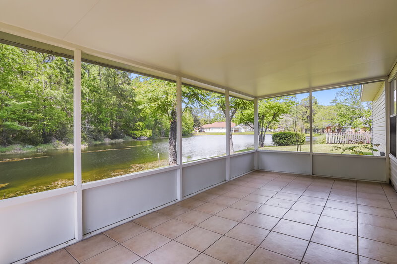 1,880/Mo, 1568 Saddlebrook Ln Jacksonville, FL 32221 Sun Room View