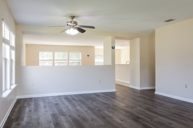 2,700/Mo, 12613 Wooded Bluff Ct Jacksonville, FL 32226 Sitting Room View
