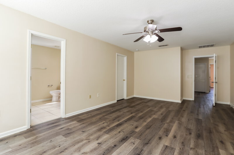 2,700/Mo, 12613 Wooded Bluff Ct Jacksonville, FL 32226 Main Bedroom View 2