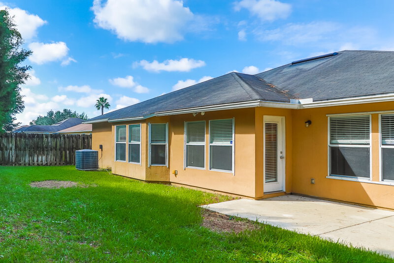 2,700/Mo, 12613 Wooded Bluff Ct Jacksonville, FL 32226 Rear View 2