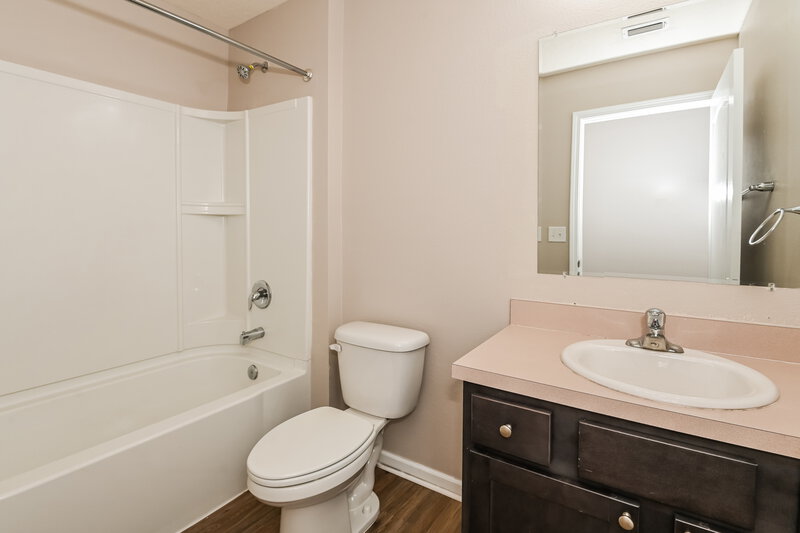 1,885/Mo, 2555 Bear Creek Way Green Cove Springs, FL 32043 Bathroom View