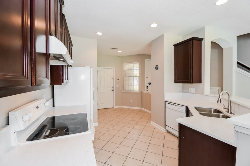 1,595/Mo, 3645C Creswick Cir Orange Park, FL 32065 Kitchen View