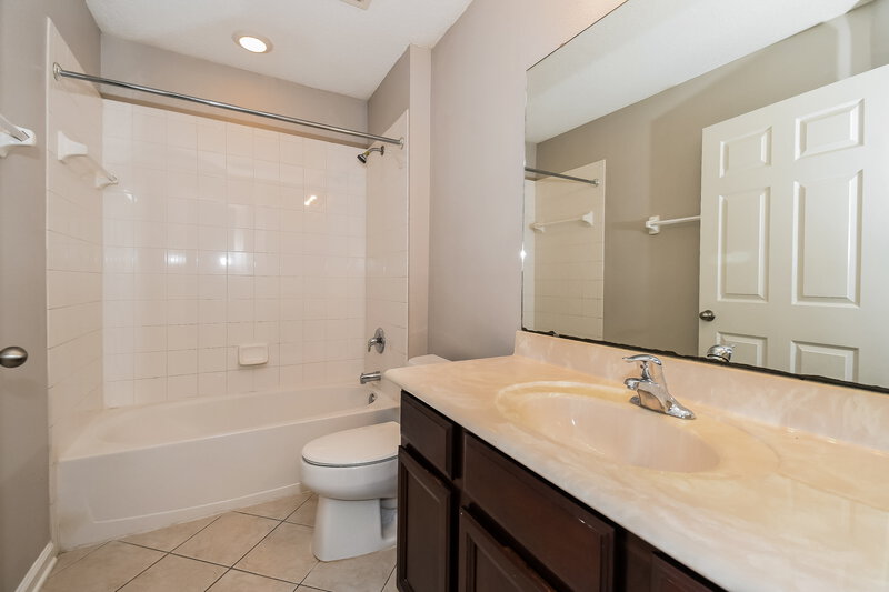 1,595/Mo, 3645C Creswick Cir Orange Park, FL 32065 Bathroom View
