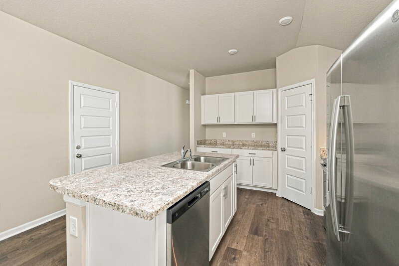 2,450/Mo, 843 N Pear St Gardner, KS 66030 Kitchen View 2