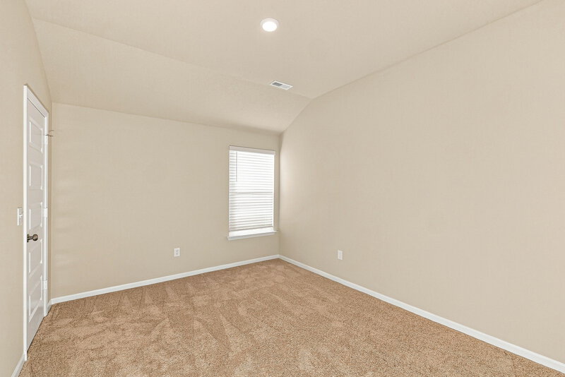 2,450/Mo, 843 N Pear St Gardner, KS 66030 Bedroom View