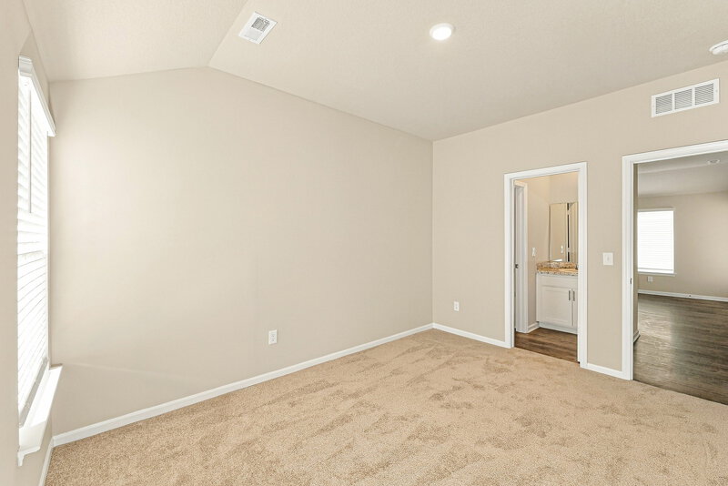 2,450/Mo, 843 N Pear St Gardner, KS 66030 Bedroom View 2