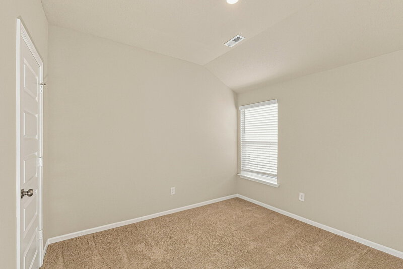 2,450/Mo, 843 N Pear St Gardner, KS 66030 Bedroom View 4