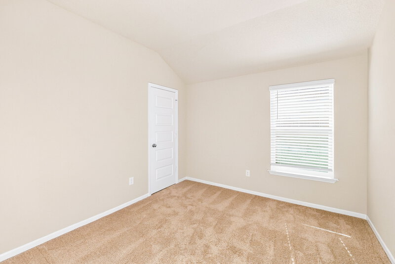 2,480/Mo, 851 N Pear St Gardner, KS 66030 Bedroom View 3