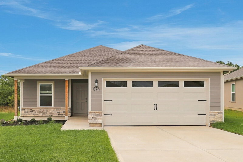 2,600/Mo, 874 N Pear St Gardner, KS 66030 External View