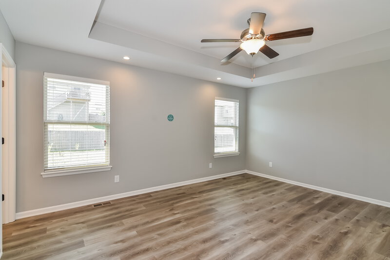 2,275/Mo, 1213 NW Hilltop Ln Grain Valley, MO 64029 Main Bedroom View