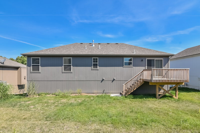 2,275/Mo, 1213 NW Hilltop Ln Grain Valley, MO 64029 Rear View