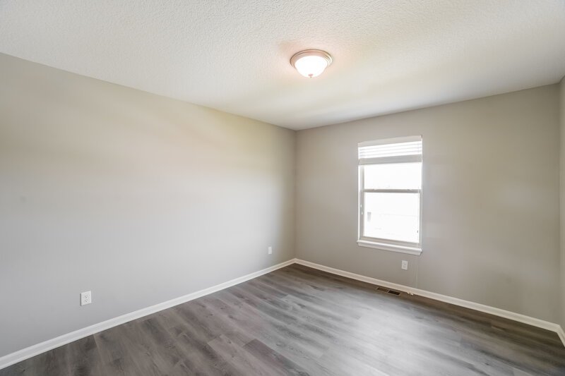 0/Mo, 1110 NW Hilltop Ln Grain Valley, MO 64029 Bedroom View 2