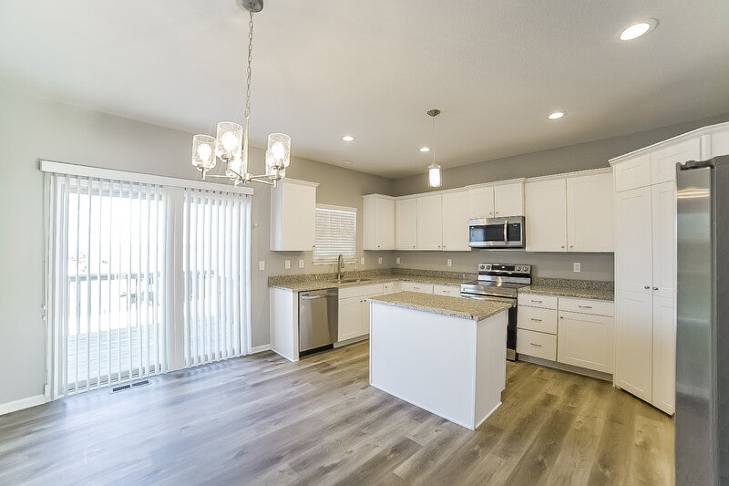 2,000/Mo, 1204 NW Hilltop Ln Grain Valley, MO 64029 Dining Room View