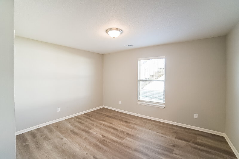 2,000/Mo, 1204 NW Hilltop Ln Grain Valley, MO 64029 Bedroom View 2