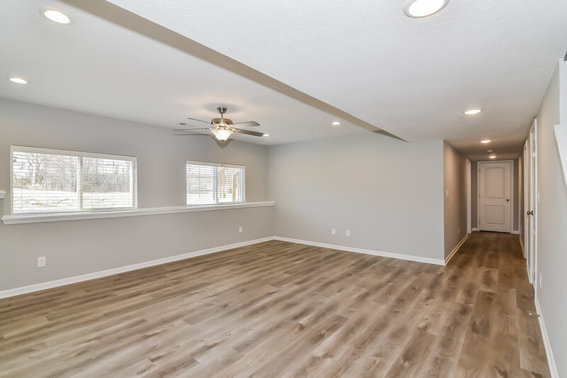 0/Mo, 1803 Hilltop Ct Grain Valley, MO 64029 Family Room View