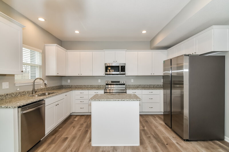 0/Mo, 1705 Hilltop Ct Grain Valley, MO 64029 Kitchen View
