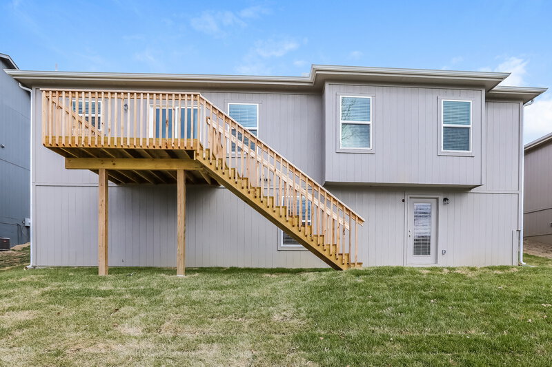 1,985/Mo, 706 Pampas St Pleasant Hill, MO 64080 Rear View 2