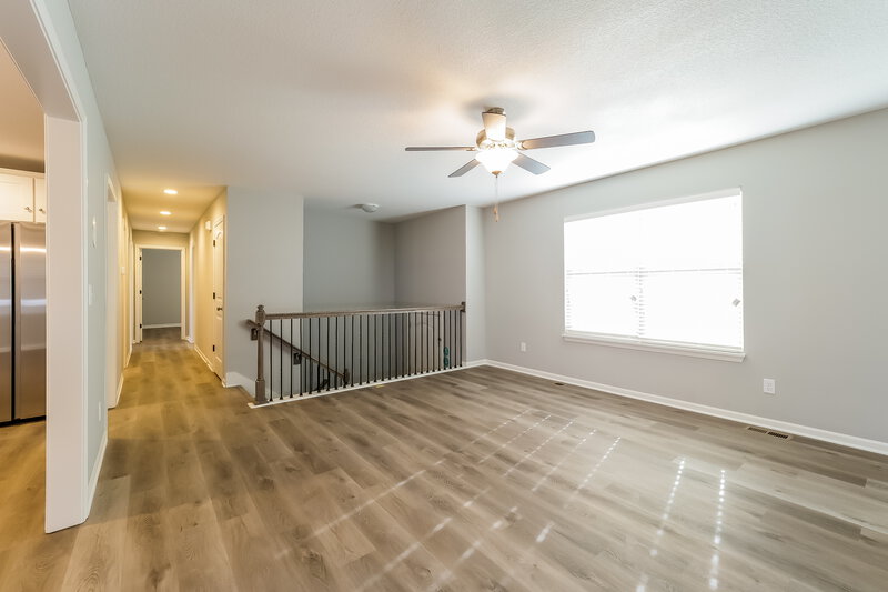 0/Mo, 7530 Overland Dr Belton, MO 64012 Living Room View