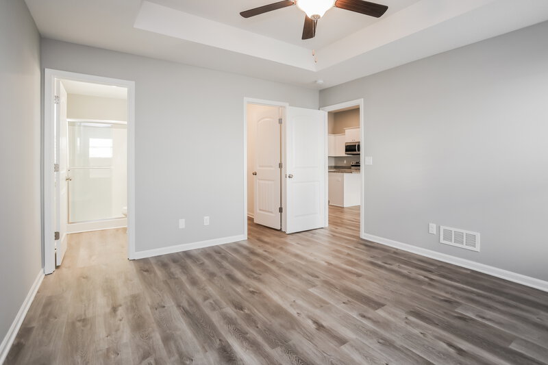0/Mo, 7482 Maybrook Dr Belton, MO 64012 Main Bedroom View 2