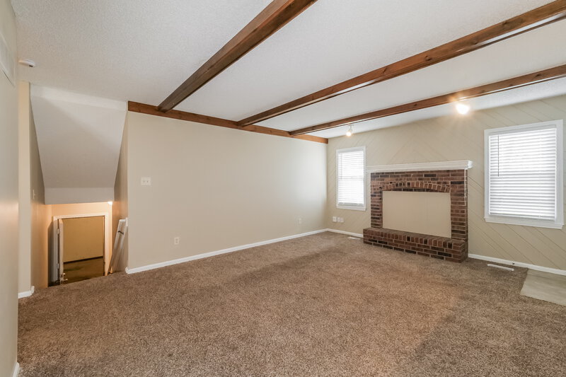 2,405/Mo, 15209 W 125th St Olathe, KS 66062 Living Room View