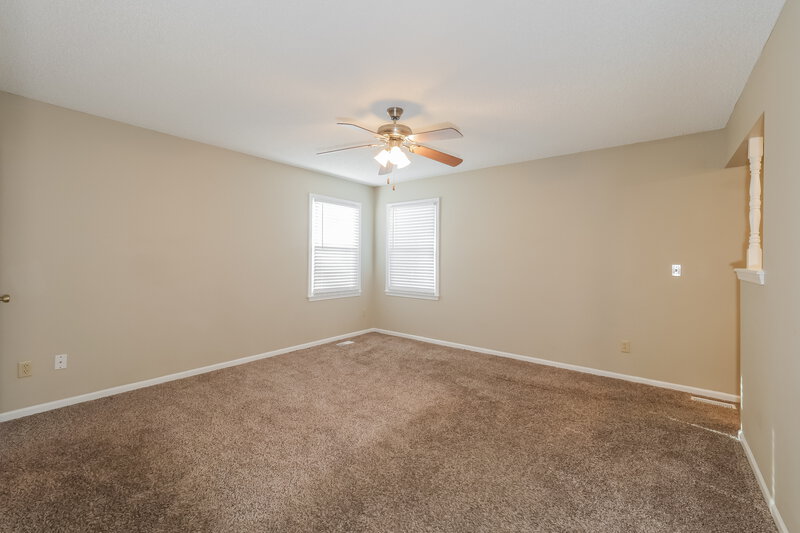 2,405/Mo, 15209 W 125th St Olathe, KS 66062 Main Bedroom View 2