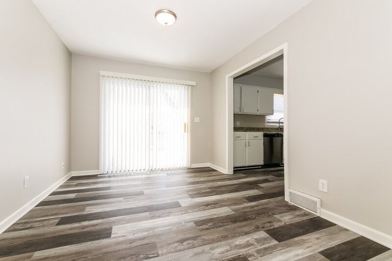 1,725/Mo, 1713 Evergreen St Leavenworth, KS 66048 Dining Room View