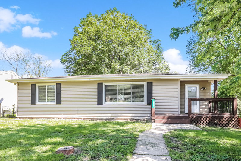 2,060/Mo, 1310 Osage St Leavenworth, KS 66048 Rear View