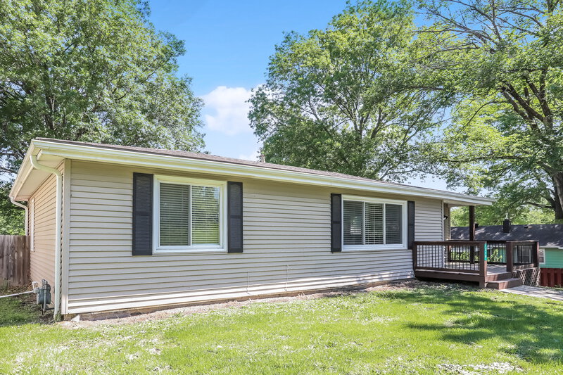 2,060/Mo, 1310 Osage St Leavenworth, KS 66048 Rear View 2