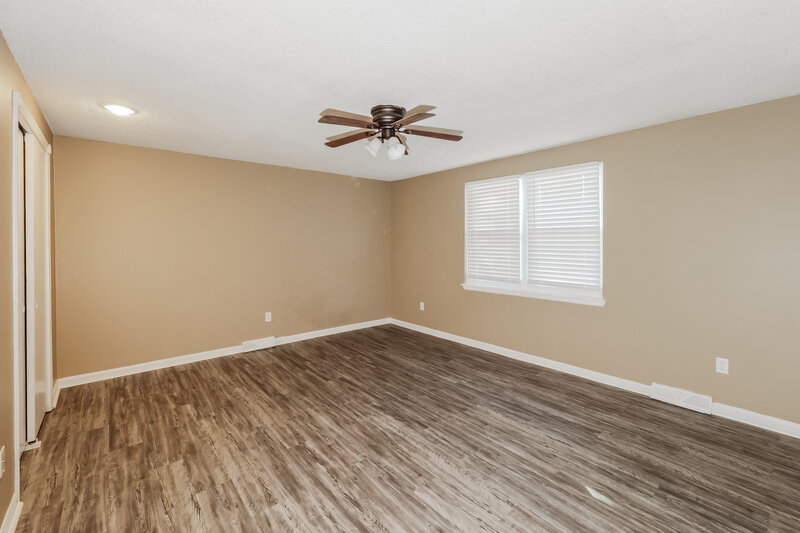 2,275/Mo, 1833 E 152nd Circle Olathe, KS 66062 Bedroom View