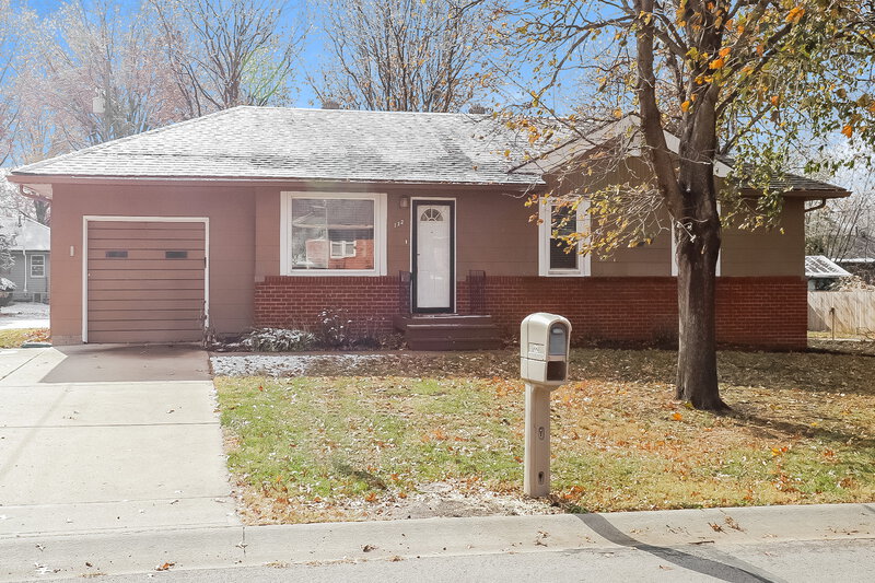 2,050/Mo, 132 Woodland Rd Lansing, KS 66043 External View