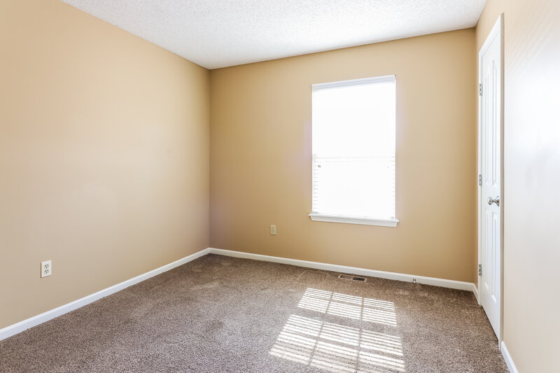 2,005/Mo, 1200 Silver Maple Dr Belton, MO 64012 Bedroom View 2