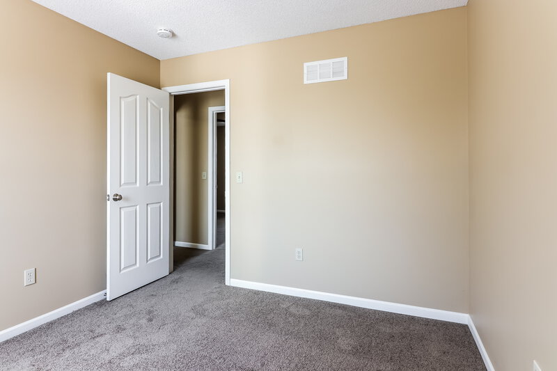 2,005/Mo, 1200 Silver Maple Dr Belton, MO 64012 Bedroom View 3