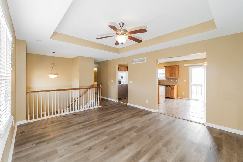 1,975/Mo, 508 Fall Creek Drive Belton, MO 64012 Living Room View 3