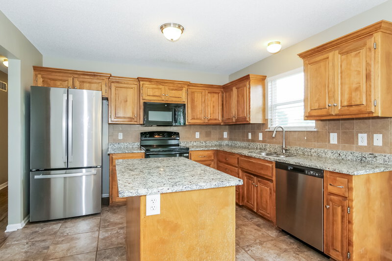 3,130/Mo, 1203 Fall Meadow Ln Belton, MO 64012 Kitchen View