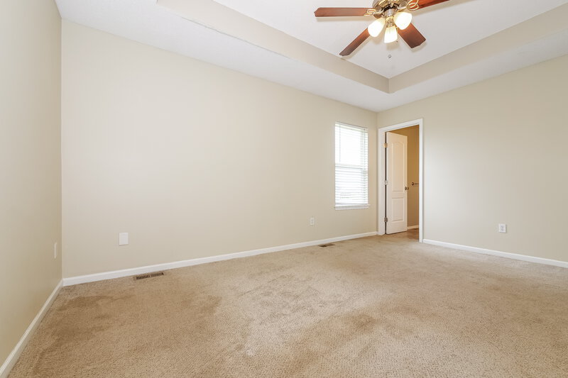 3,130/Mo, 1203 Fall Meadow Ln Belton, MO 64012 Main Bedroom View