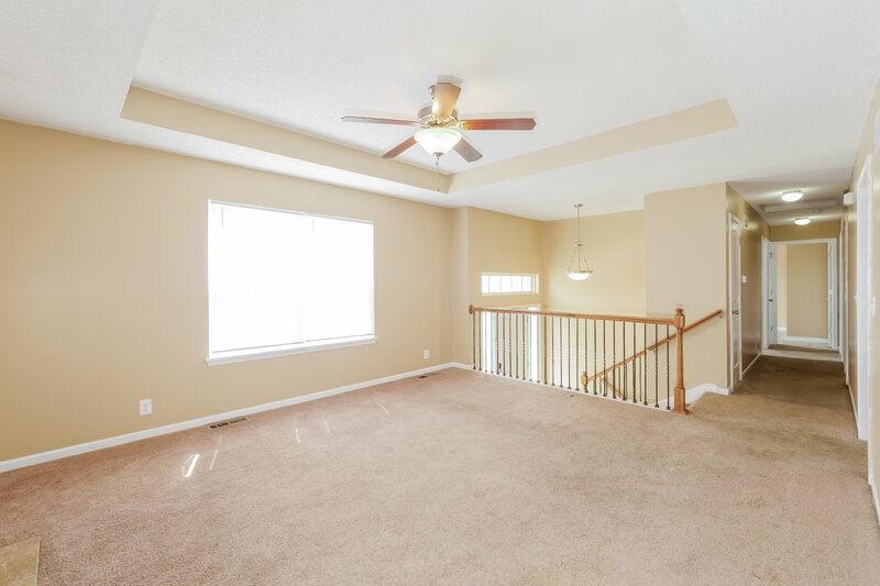 1,995/Mo, 500 Hibiscus Dr Belton, MO 64012 Living Room View 2