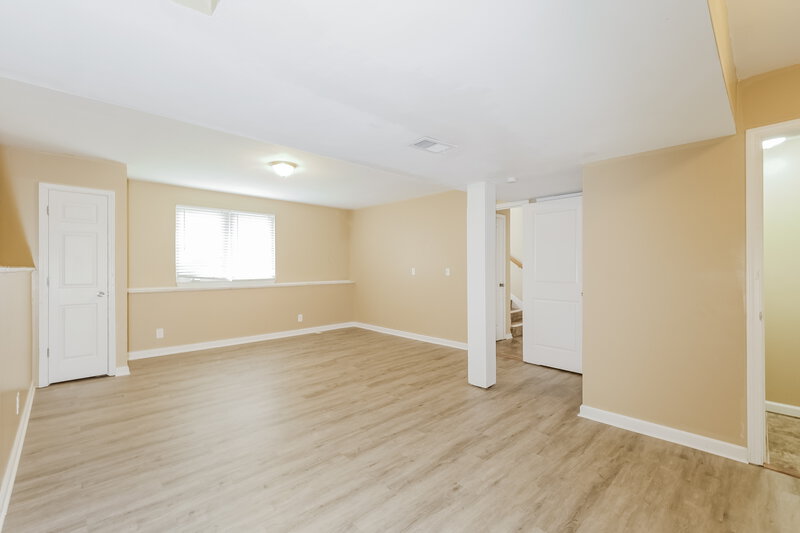 1,995/Mo, 500 Hibiscus Dr Belton, MO 64012 Basement View