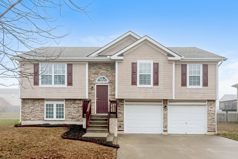 1,850/Mo, 507 Hibiscus Dr Belton, MO 64012 External View