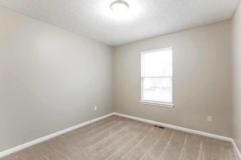 1,815/Mo, 601 Hibiscus Dr Belton, MO 64012 Bedroom View 2