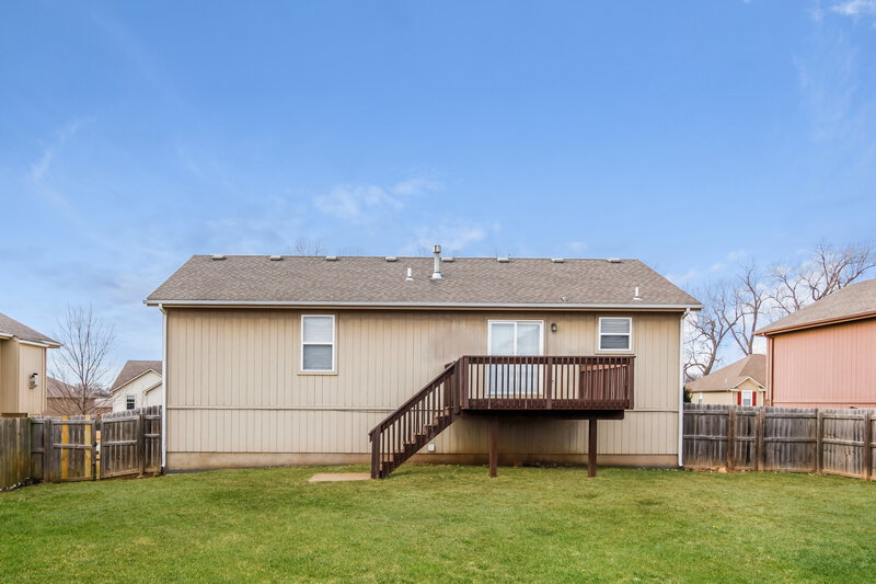 1,815/Mo, 601 Hibiscus Dr Belton, MO 64012 No Caption View 2