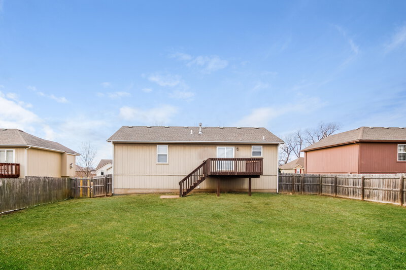 1,815/Mo, 601 Hibiscus Dr Belton, MO 64012 No Caption View 3