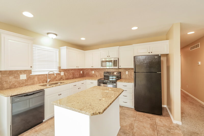 2,320/Mo, 705 Hibiscus CR Belton, MO 64012 Kitchen View 2